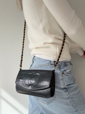 1980's VINTAGE CHANEL WOC